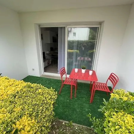 Apartment Studio Gaindegia*terrasse*centre*parking* Cambo-les-Bains
